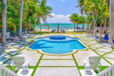 Casa en venta en Islamorada, Village of Islands, Florida, 4 dormitorios, 278.8 m2 № 2022376 - foto 4