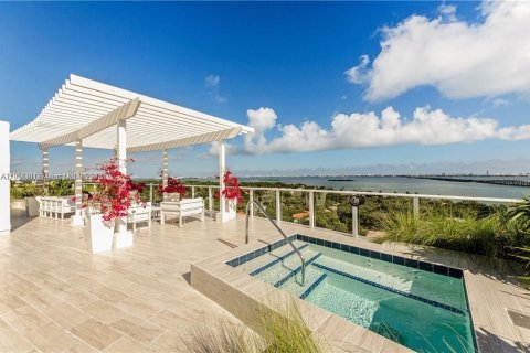 Condo in Miami, Florida, 1 bedroom  № 1883843 - photo 26