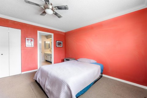 Condo in Delray Beach, Florida, 2 bedrooms  № 2251557 - photo 16