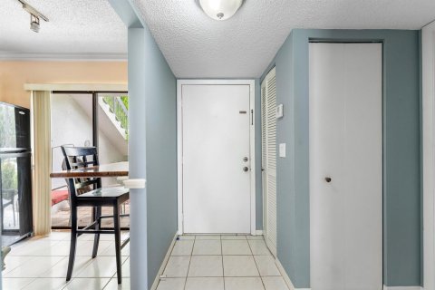 Condo in Delray Beach, Florida, 2 bedrooms  № 2251557 - photo 6