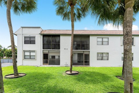 Condo in Delray Beach, Florida, 2 bedrooms  № 2251557 - photo 27