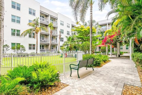 Apartment in Sarasota, Florida 2 bedrooms, 102.84 sq.m. № 1913045 - photo 11