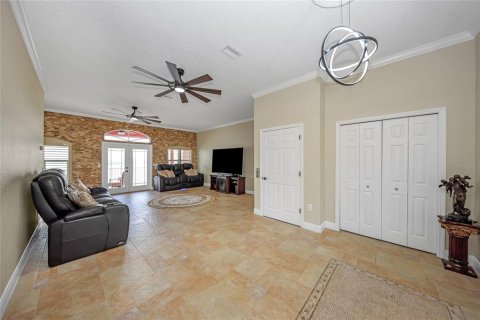 Villa ou maison à louer à Port Richey, Floride: 4 chambres, 251.77 m2 № 2413633 - photo 24