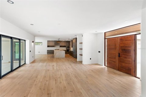 Купить виллу или дом в Сарасота, Флорида 14 комнат, 419.27м2, № 2104978 - фото 11