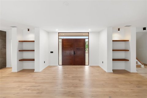 Купить виллу или дом в Сарасота, Флорида 14 комнат, 419.27м2, № 2104978 - фото 7