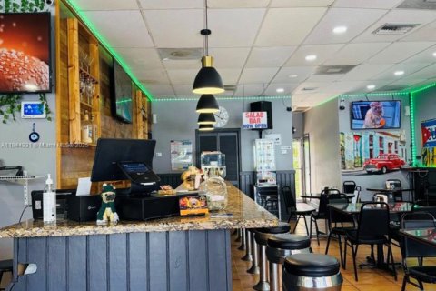 Immobilier commercial à vendre à Hialeah, Floride № 1936232 - photo 5