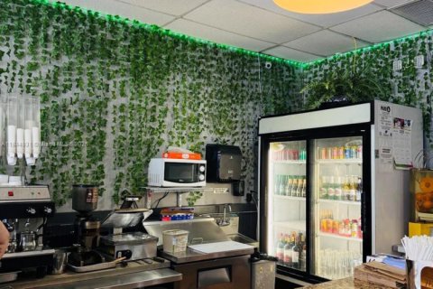 Immobilier commercial à vendre à Hialeah, Floride № 1936232 - photo 10