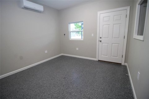 Propiedad comercial en alquiler en Mascotte, Florida, 12.26 m2 № 1640172 - foto 18