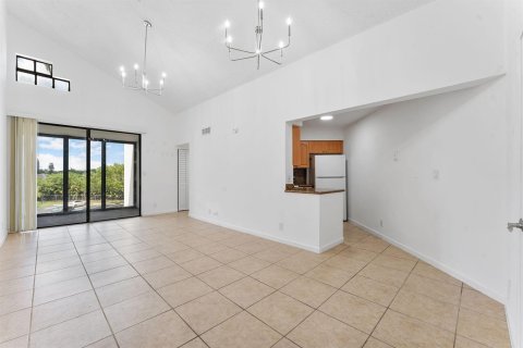 Condo in Oakland Park, Florida, 2 bedrooms  № 2086821 - photo 7