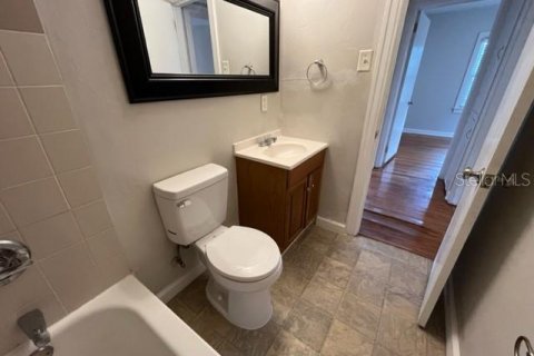 House in Tampa, Florida 3 bedrooms, 112.6 sq.m. № 1800561 - photo 17