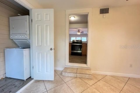 House in Tampa, Florida 3 bedrooms, 112.6 sq.m. № 1800561 - photo 18