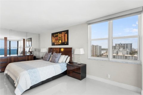 Copropriété à vendre à Hollywood, Floride: 2 chambres, 139.35 m2 № 1979263 - photo 18