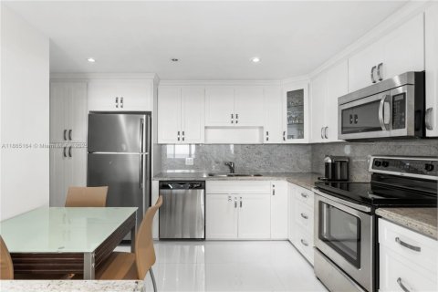 Copropriété à vendre à Hollywood, Floride: 2 chambres, 139.35 m2 № 1979263 - photo 4