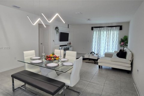 Villa ou maison à vendre à Davenport, Floride: 3 chambres, 156.08 m2 № 1955736 - photo 13