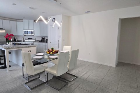 Villa ou maison à vendre à Davenport, Floride: 3 chambres, 156.08 m2 № 1955736 - photo 16