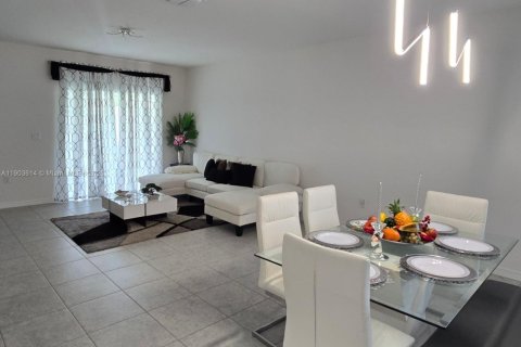 Villa ou maison à vendre à Davenport, Floride: 3 chambres, 156.08 m2 № 1955736 - photo 9