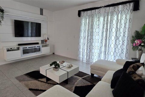 Villa ou maison à vendre à Davenport, Floride: 3 chambres, 156.08 m2 № 1955736 - photo 18