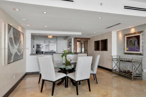 Condo in Miami, Florida, 3 bedrooms  № 1732154 - photo 6