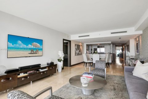 Condo in Miami, Florida, 3 bedrooms  № 1732154 - photo 4