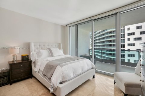 Condo in Miami, Florida, 3 bedrooms  № 1732154 - photo 24