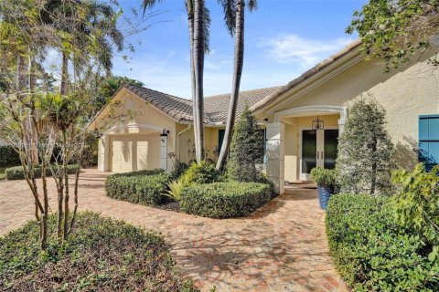 Villa ou maison à louer à Boca Raton, Floride: 4 chambres, 232.16 m2 № 1957282 - photo 1
