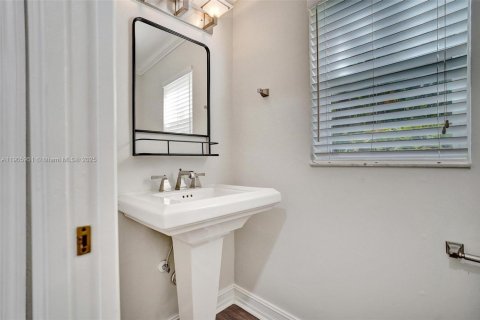 Villa ou maison à louer à Boca Raton, Floride: 4 chambres, 232.16 m2 № 1957282 - photo 30