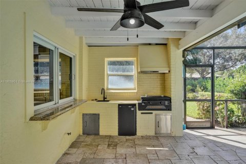 Villa ou maison à louer à Boca Raton, Floride: 4 chambres, 232.16 m2 № 1957282 - photo 21