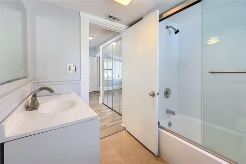 Villa ou maison à vendre à Saint Petersburg, Floride: 3 chambres, 95.22 m2 № 2408708 - photo 4