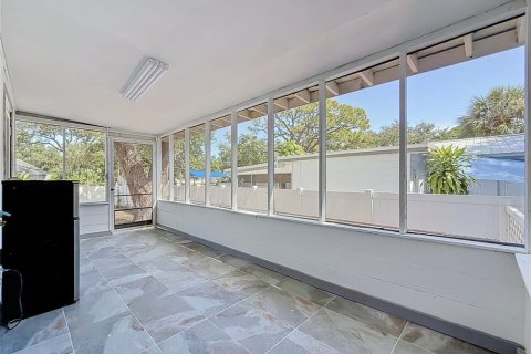Villa ou maison à vendre à Saint Petersburg, Floride: 3 chambres, 95.22 m2 № 2408708 - photo 15