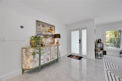 Купить виллу или дом в Корал-Гейблс, Флорида 5 спален, 259.75м2, № 1958275 - фото 6