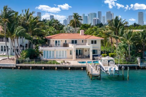 Купить виллу или дом в Майами-Бич, Флорида 4 спальни, 410.63м2, № 2049193 - фото 6