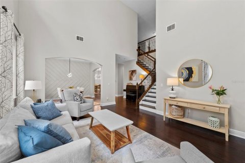 House in Tampa, Florida 5 bedrooms, 393.91 sq.m. № 1818890 - photo 9