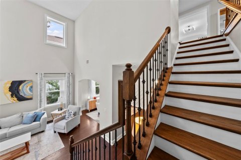 House in Tampa, Florida 5 bedrooms, 393.91 sq.m. № 1818890 - photo 25