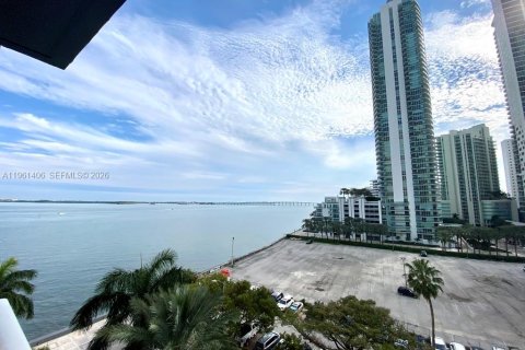 Condo in Miami, Florida, 1 bedroom № 2025865 - photo 11