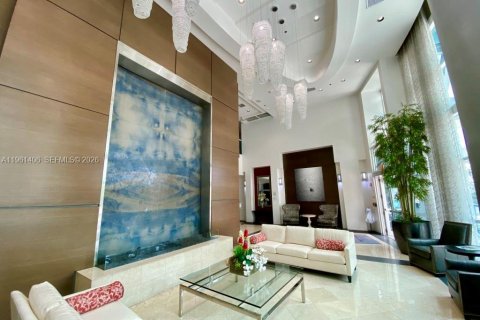 Condo in Miami, Florida, 1 bedroom № 2025865 - photo 16
