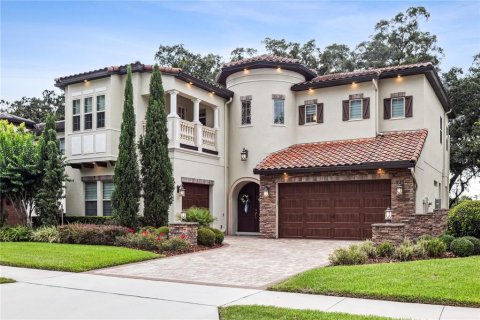 House in Winter Garden, Florida 4 bedrooms, 336.68 sq.m. № 1772834 - photo 1