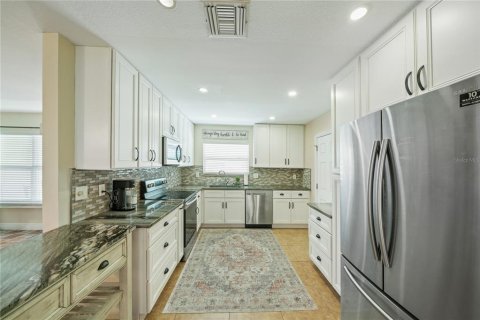 Villa ou maison à vendre à Orlando, Floride: 2 chambres, 144.37 m2 № 1824414 - photo 11