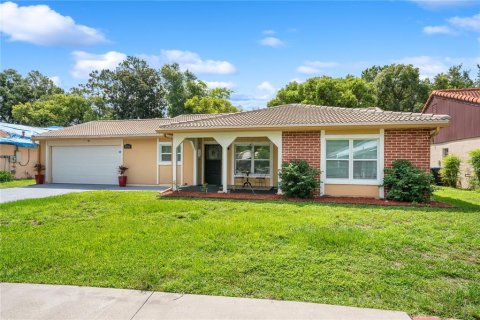 Villa ou maison à vendre à Orlando, Floride: 2 chambres, 144.37 m2 № 1824414 - photo 2