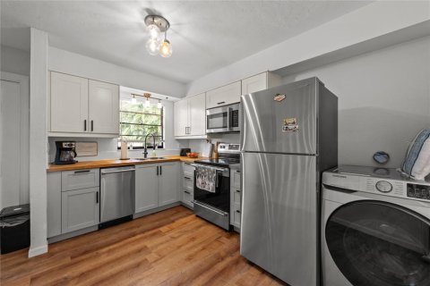 Купить таунхаус в Форт Майерс, Флорида 7 комнат, 80.64м2, № 1447143 - фото 10