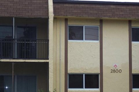 Copropriété à louer à Lauderhill, Floride: 2 chambres, 98.48 m2 № 1208661 - photo 1