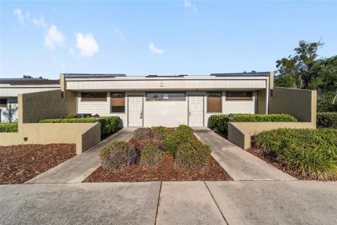 Immobilier commercial à vendre à Ocala, Floride: 111.48 m2 № 2098788 - photo 2