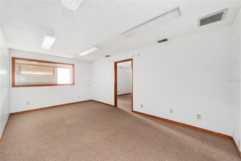 Immobilier commercial à vendre à Ocala, Floride: 111.48 m2 № 2098788 - photo 6