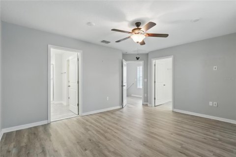 House in Winter Garden, Florida 4 bedrooms, 189.71 sq.m. № 1749713 - photo 13