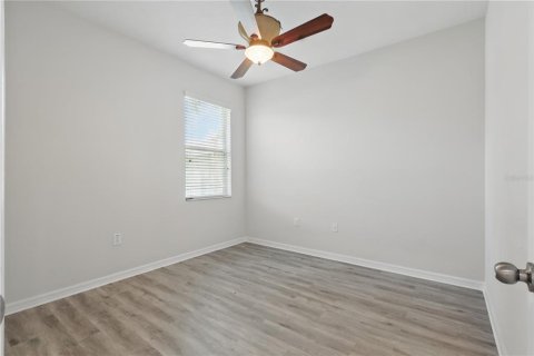 House in Winter Garden, Florida 4 bedrooms, 189.71 sq.m. № 1749713 - photo 11