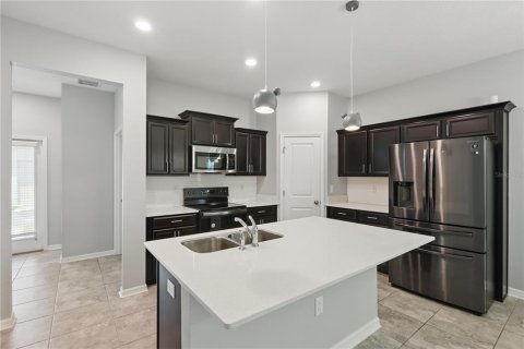 House in Winter Garden, Florida 4 bedrooms, 189.71 sq.m. № 1749713 - photo 6