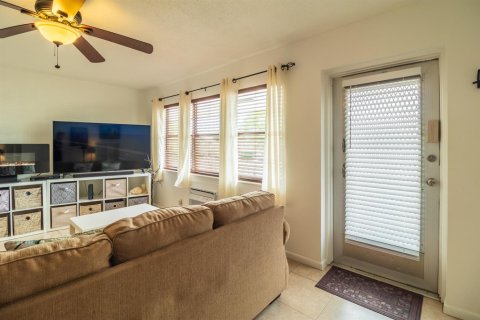 Condominio en venta en West Palm Beach, Florida, 1 dormitorio, 68.56 m2 № 2190683 - foto 13