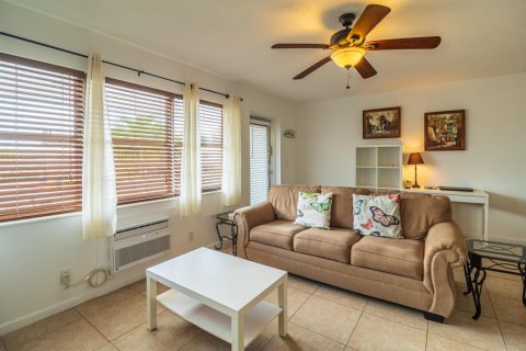 Condominio en venta en West Palm Beach, Florida, 1 dormitorio, 68.56 m2 № 2190683 - foto 7