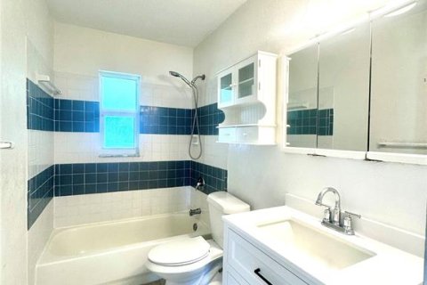 Casa en venta en Hudson, Florida, 2 dormitorios, 109.53 m2 № 1910692 - foto 11