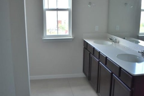 Casa en alquiler en Kissimmee, Florida, 4 dormitorios, 174.28 m2 № 2096394 - foto 22