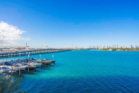 Copropriété à louer à Miami Beach, Floride: 2 chambres, 116.31 m2 № 2153016 - photo 5